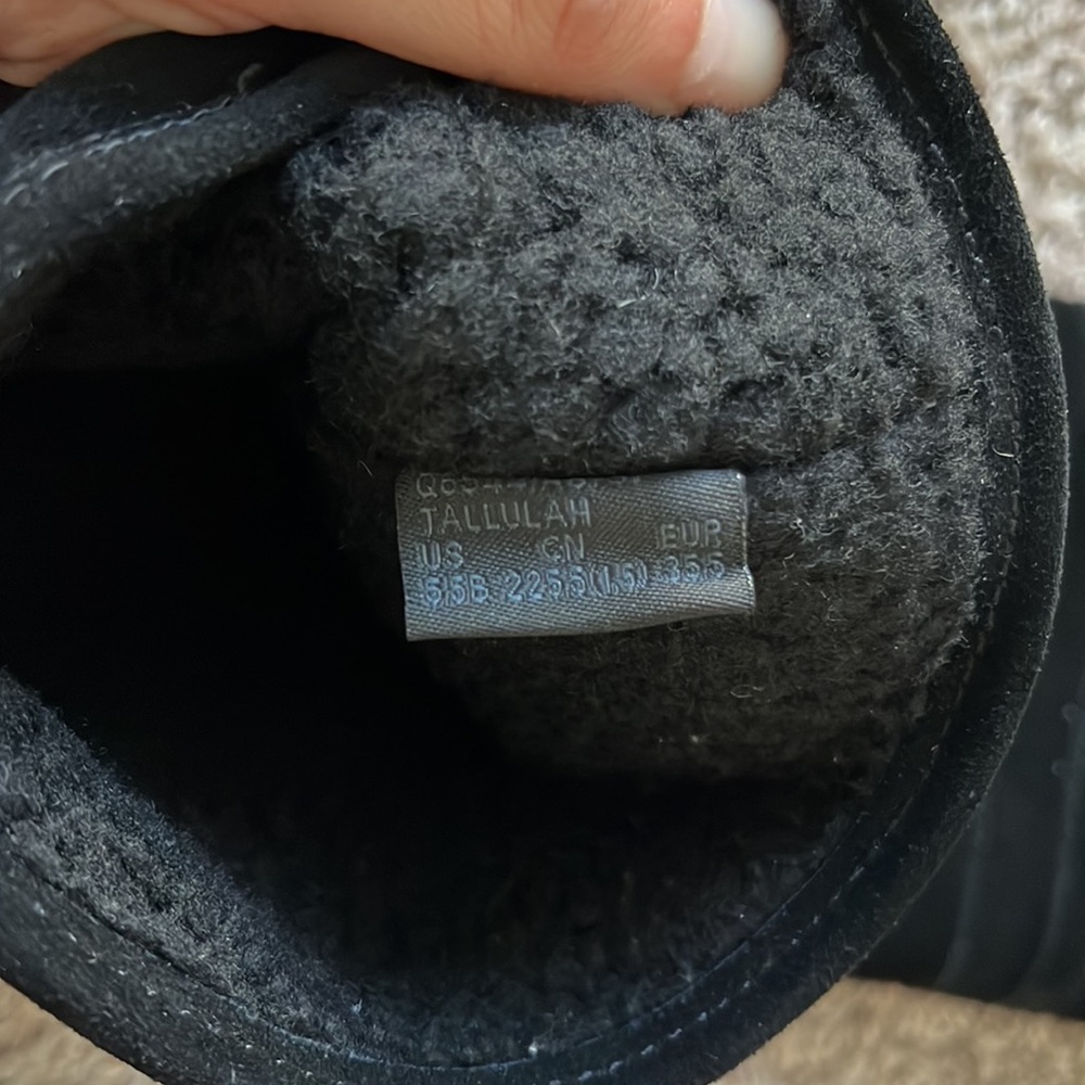 Never worn fleece lined Coach boots - Picture 5 of 5